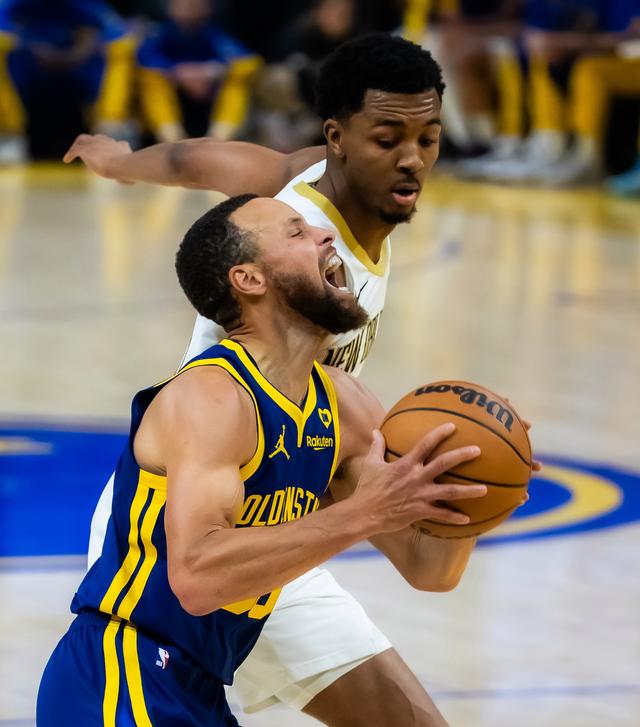 （体育）篮球——NBA常规赛：勇士不敌鹈鹕