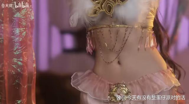 2024澳门资料正版大全_盘点游戏里绝美coser！圈外人都心动的那种，快养养眼！  第3张