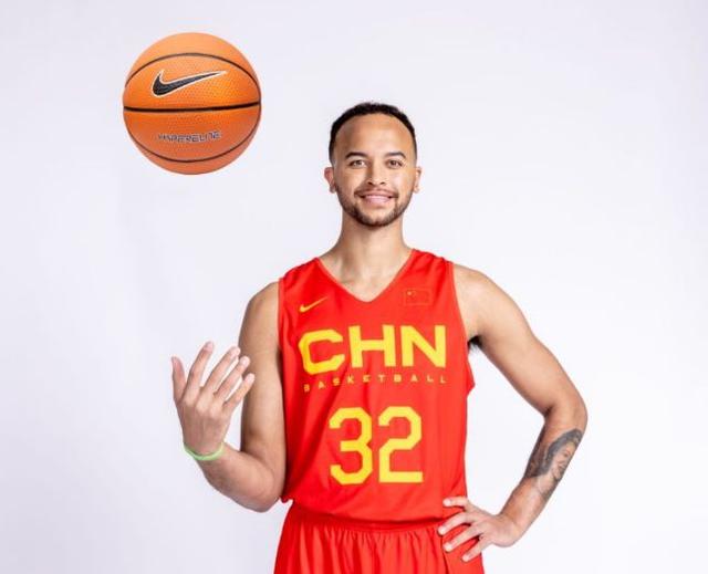 2024白小姐一肖一码今晚开奖_篮球世界杯NBA56人：美国12人澳加成大户 中国男篮仅李凯尔