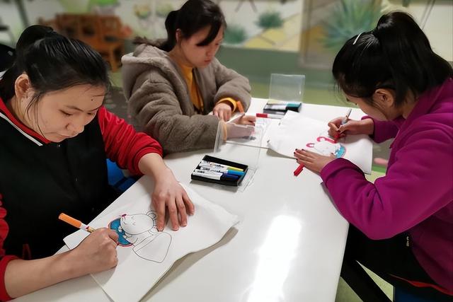 新澳门今晚开特马开奖_教师该如何关注幼儿动态，引导幼儿在游戏中激发学习的兴趣？  第14张