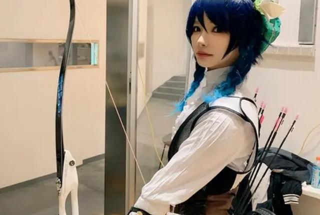 澳门一肖一码必中一肖一码,原神：这温迪该不会是社牛吧，校园内cosplay，真大型社死现场！