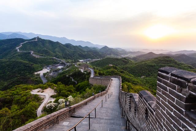 澳门四肖八码期期准精选资料软件,旅游必去十大景点，一生必去！中国十大绝美旅游胜地盘点！