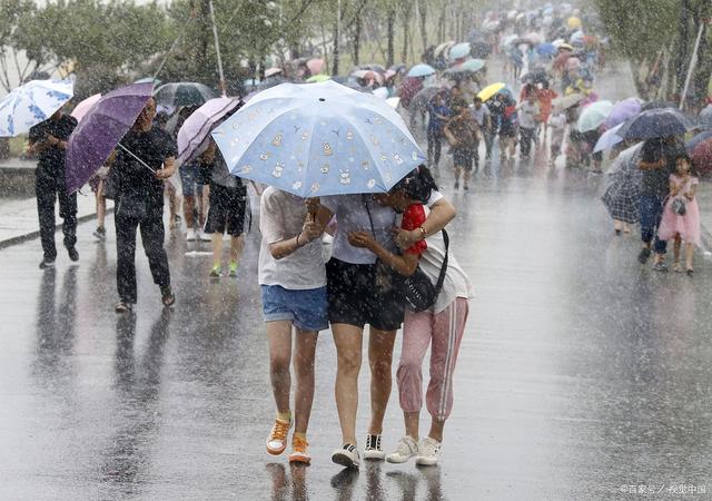 香港最准最快资料免费_家长迎来坏消息，广东一地紧急发布通知，全市中小学幼儿园停课