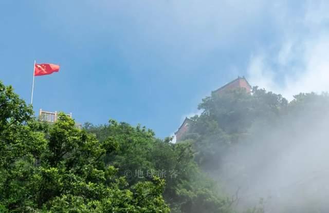 一码一肖开奖结果_武当山为何能成为中国最赚钱的山？带三岁萌娃登山去一探究竟