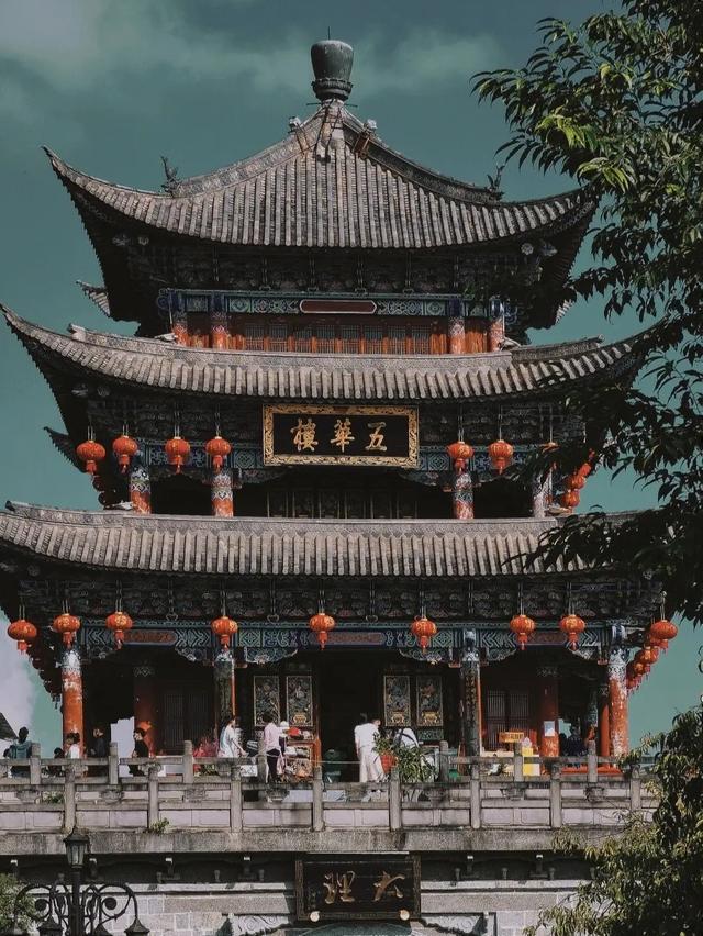 一白小姐一一肖必中特,本地报旅游团旅游云南，云南游玩五天4晚景点攻略推荐