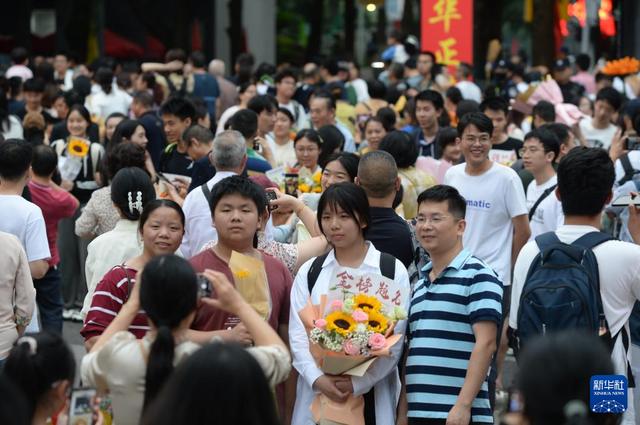 香港最新正版四不像_全国部分地区高考结束  第19张