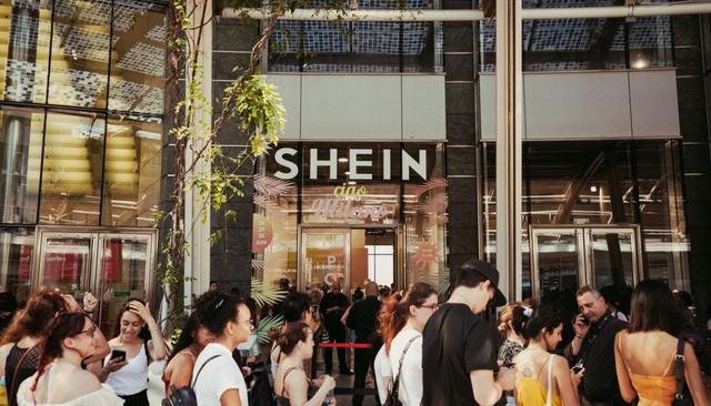 新澳天天开奖资料大全,全球时尚新势力：SHEIN助力中国服装行业的崛起与创新之路  第1张