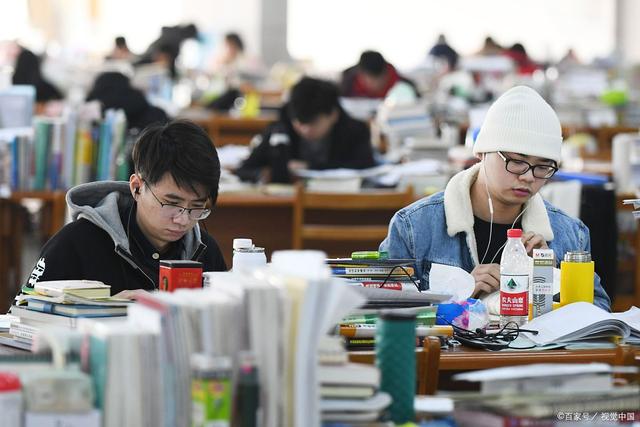 2024澳门资料大全免费,考研、考公、留学，哪种才是你通往成功的最佳途径？